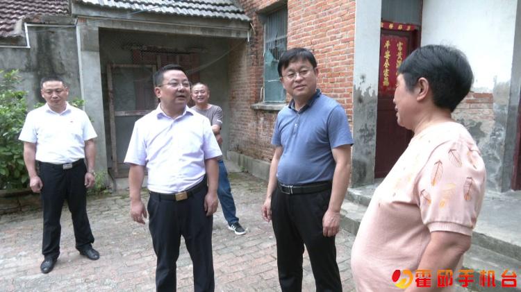 李煜开展"七一"走访慰问活动_霍邱县人民政府