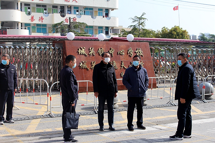 王竹巡查镇域中小学幼儿园疫情防控_霍邱县人民政府