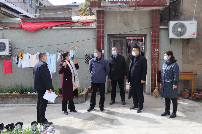 王竹到城关镇中心小学教育集团调研_霍邱县人民政府