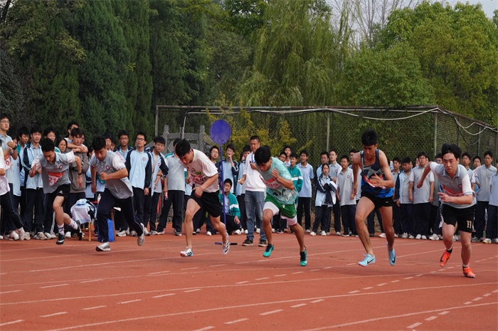 霍邱二中第四十一届田径运动会圆满结束