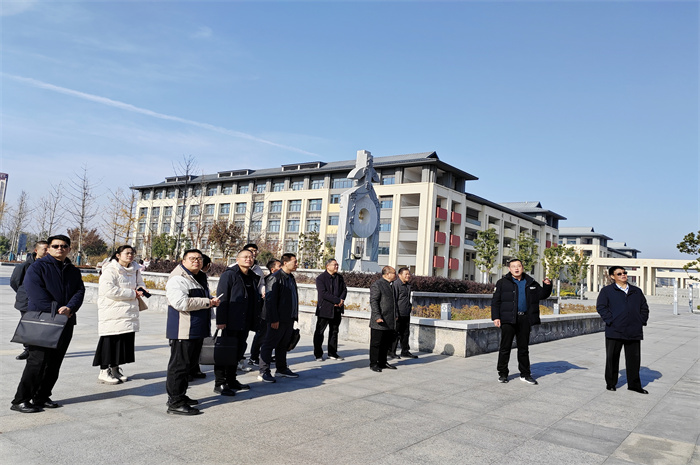 霍邱县第二中学——霍邱二中:问道名校见贤思齐,砥砺前行赋能成长