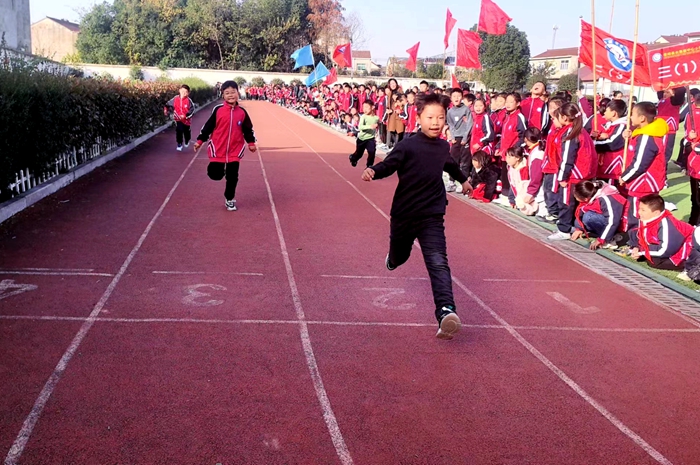 长集镇中心学校:中心小学强身健体 超越梦想_霍邱县人民政府
