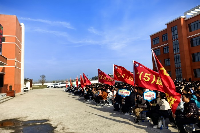 临水镇中心学校石榴籽一家亲同心共筑中国梦