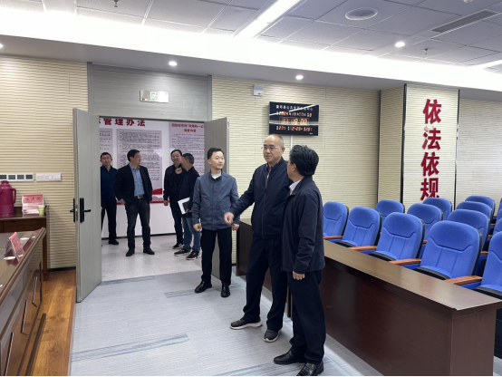 潜山市公共资源交易工作考察组来霍邱县考察交流