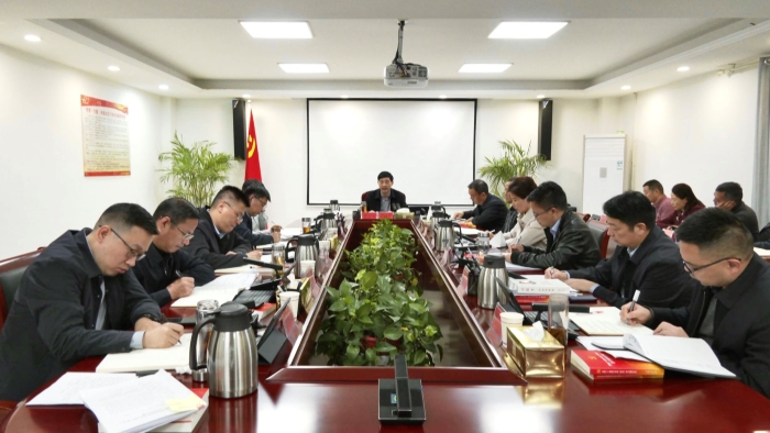 县委理论学习中心组（扩大）学习会议召开