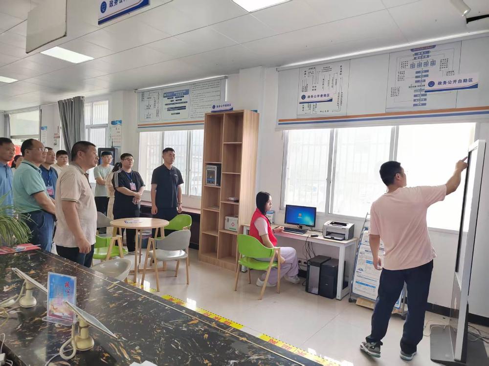 共治共享，阳光政务——城西湖乡开展“政府开放日”活动